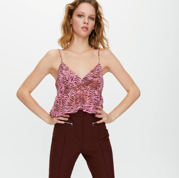 Aritzia Tops - NWT Aritzia Little Moon Lover Camisole in Spring Pink/Truffle